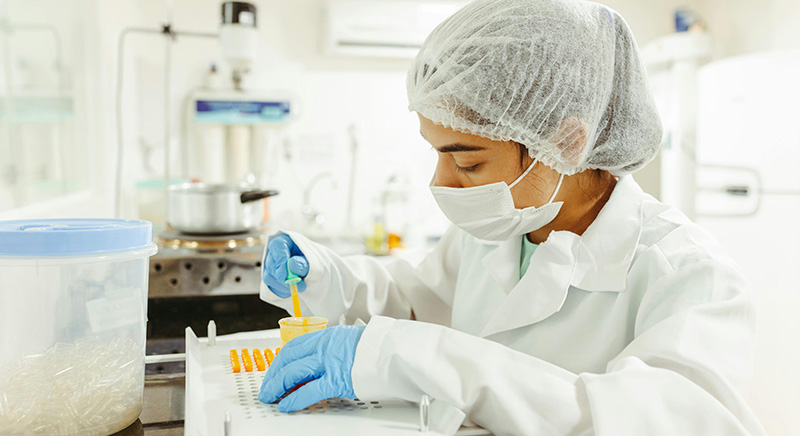 公司秉承“创造、品质、诚信、责任”的经营理念，坚持“与环境友善、共世界美好”的经营宗旨